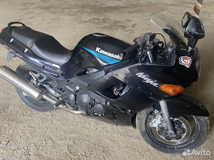 Kawasaki zzr400-2