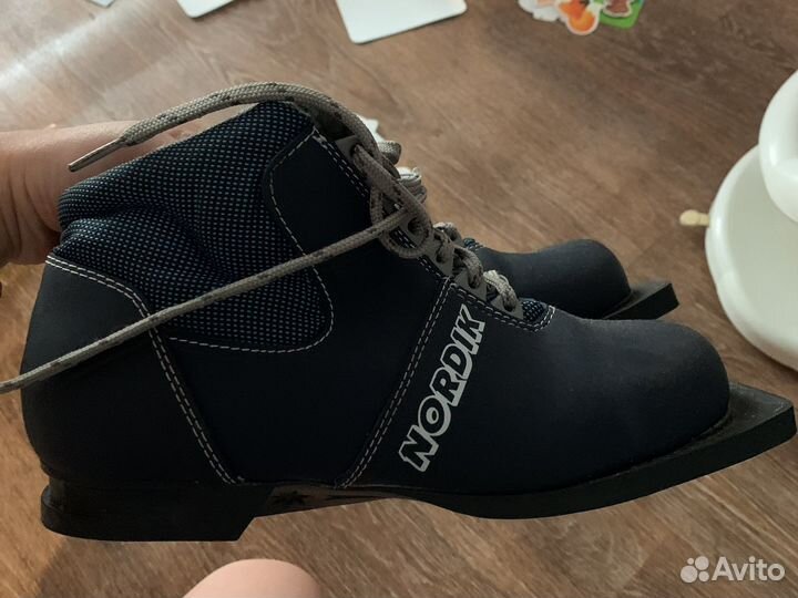 Лыжные ботинки 40