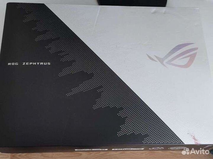 Asus rog Zephyrus M16