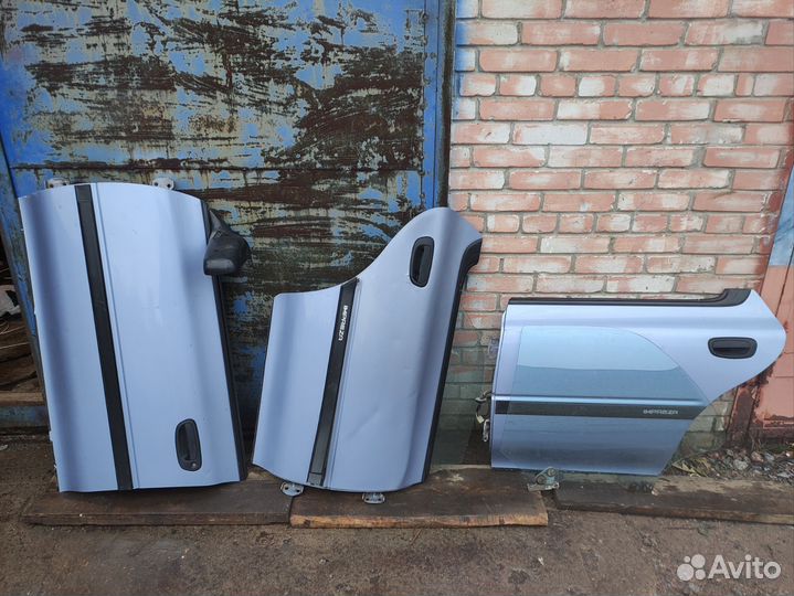 Двери на subaru impreza