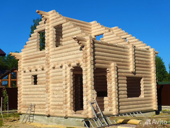 Сруб Бани из оцилиндрованного бревна