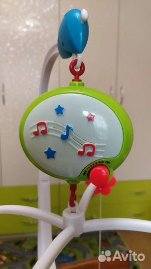 Карусель на кроватку музыкальная