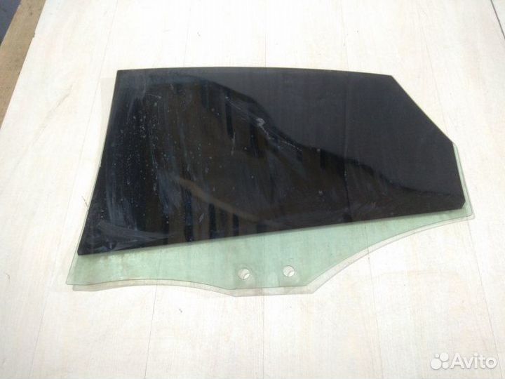 Стекло заднее правое Audi A6 С6 2005 - 2011