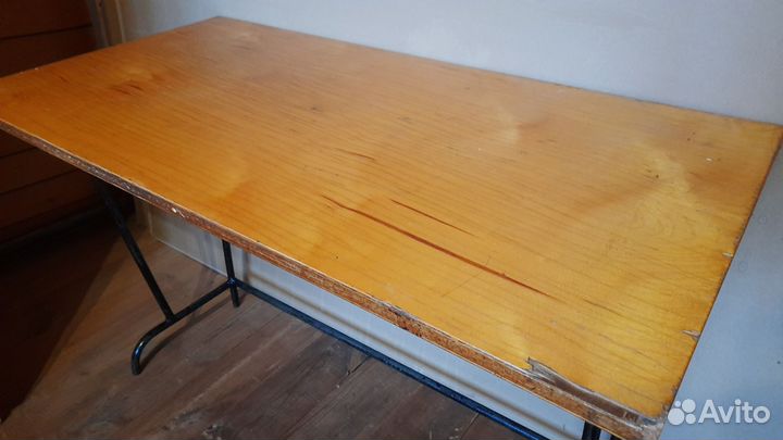 Школьная парта