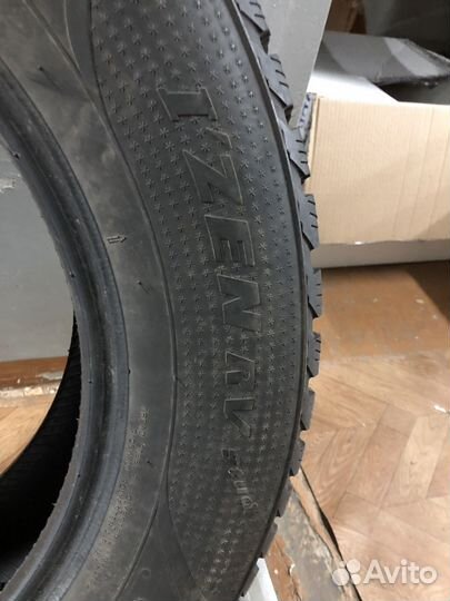 Kumho I'Zen RV Stud KC16 225/65 R17 106T