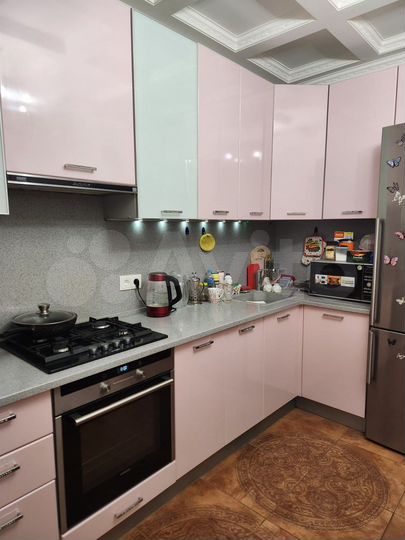 2-к. квартира, 61 м², 4/12 эт.