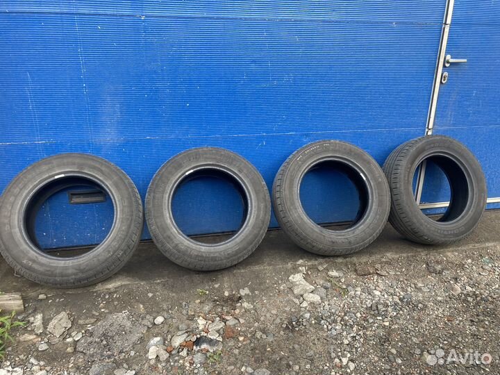 Continental CrossContact LX25 215/65 R16 98H