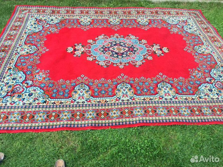 Ковер 3,5*2,5 м. в очень хорошем состоянии