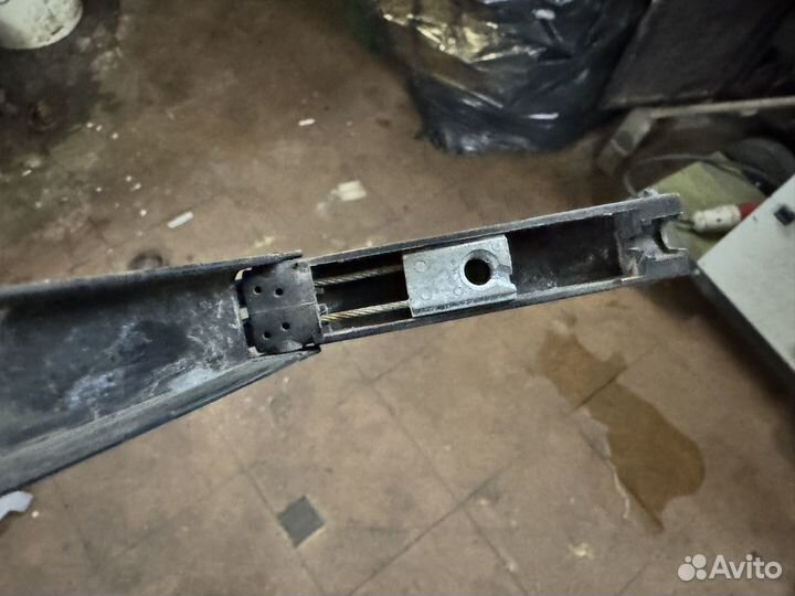 Трос капота bmw e60