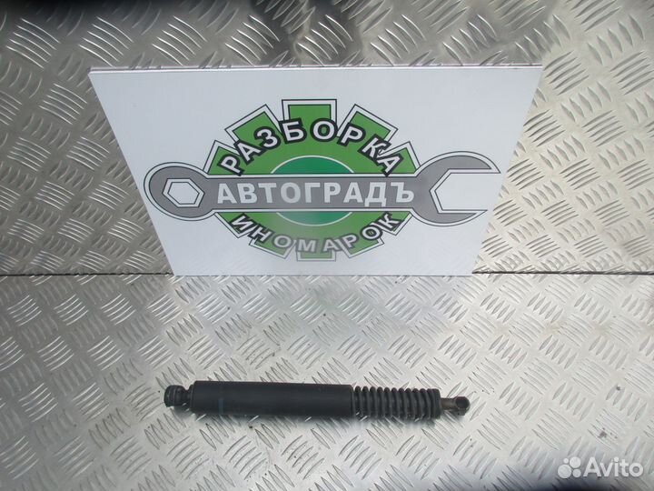 Амортизатор багажника левый Фольксваген Туарег