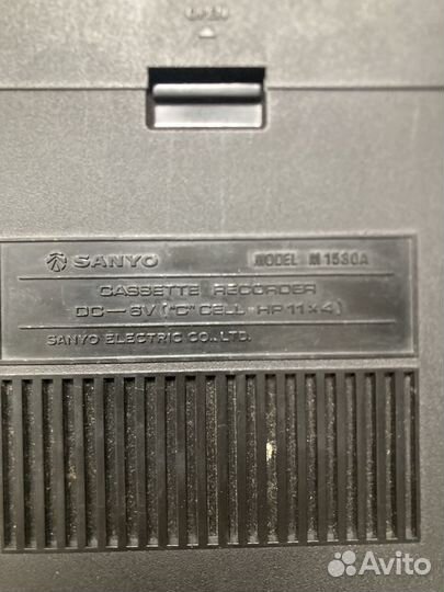 Кассетный магнитофон sanyo переносной 80-90 гг