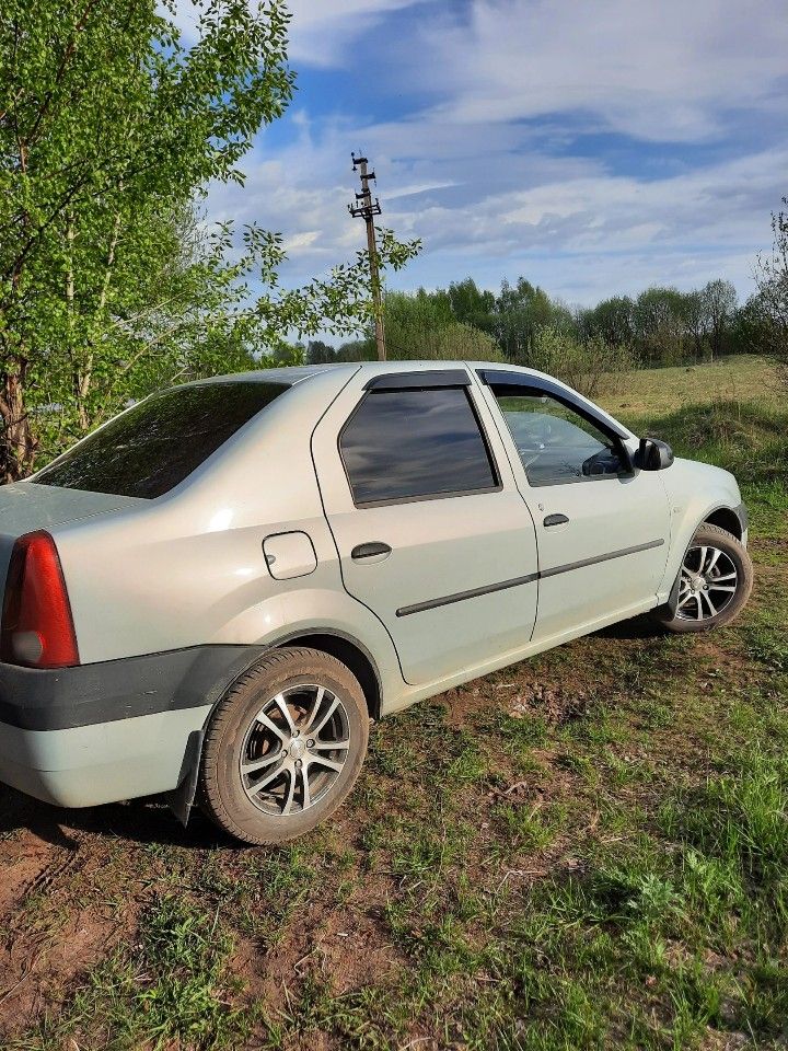 Renault Logan: фото владельца