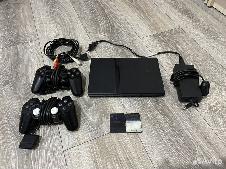 Sony Playstation 2 slim (чипованная)