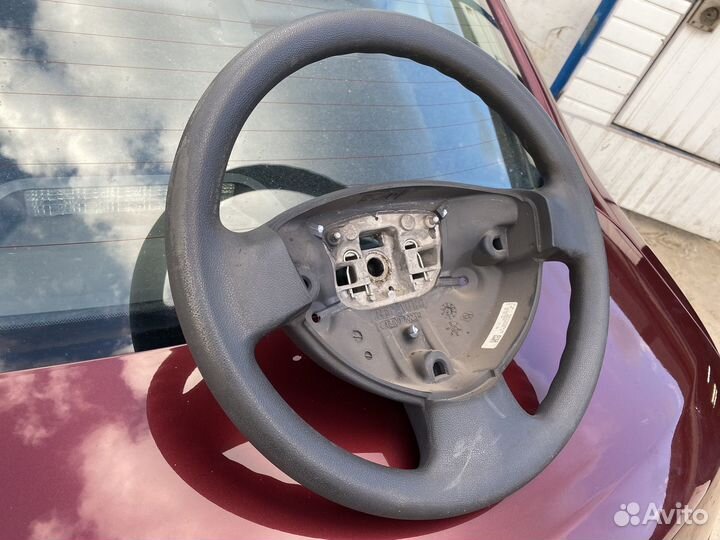 Руль nissan almera g15