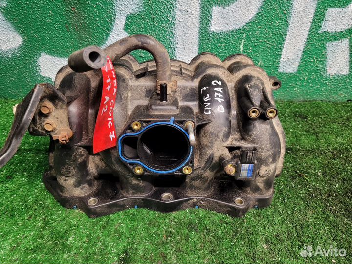 Впускной коллектор на Honda Civic 7