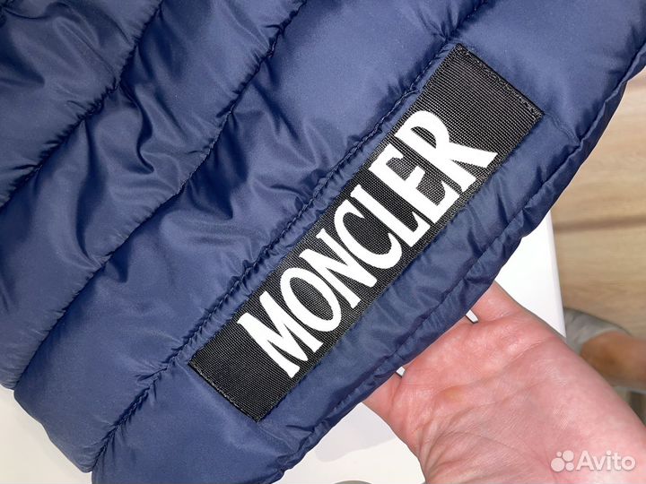 Жилетка тёплая на мальчика 110