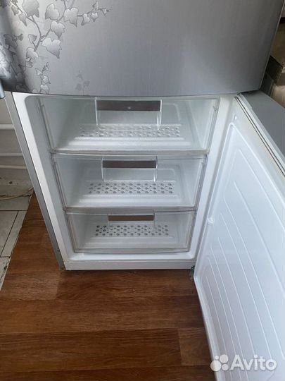 Холодильник на запчасти