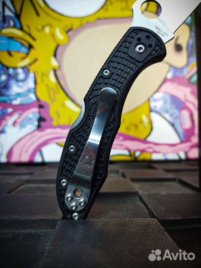 Нож Spyderco Delica