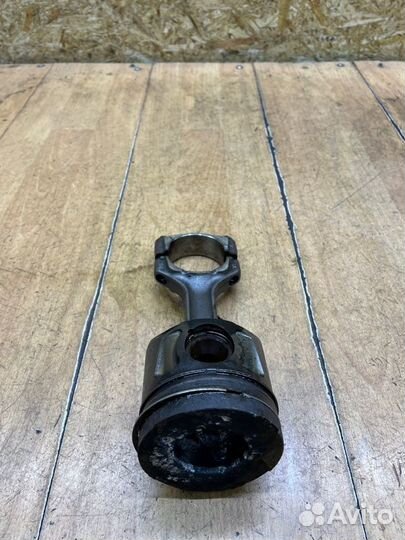 Поршень Opel Insignia A20DTH 2011