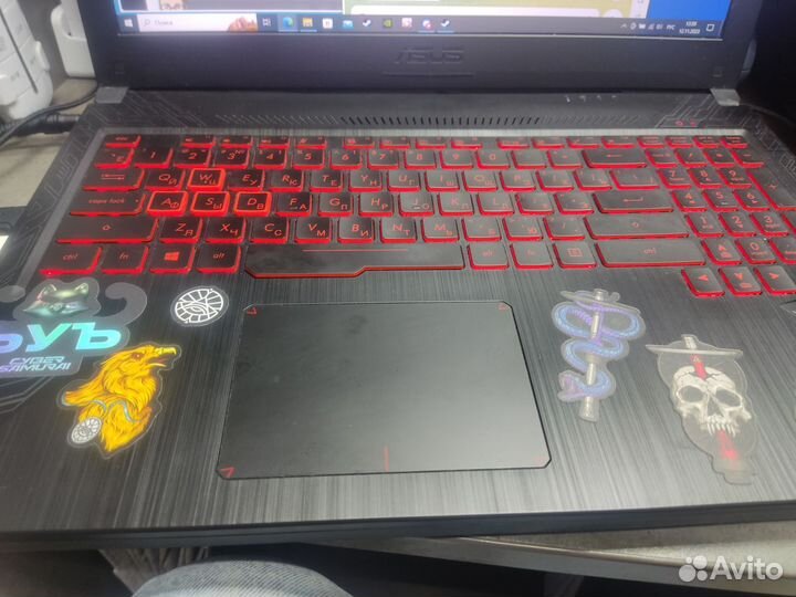 Ноутбук asus