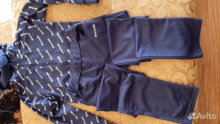 Спортвный костюм и на девочку и на мальчика подойд