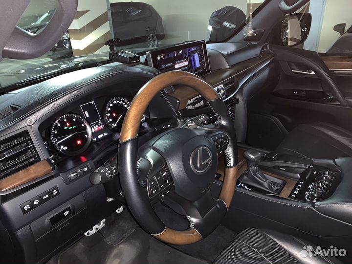 Lexus LX 5.7 AT, 2017, 160 000 км
