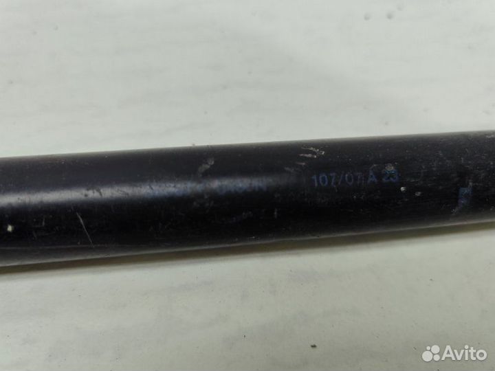 Амортизатор крышки багажника задний Mitsubishi