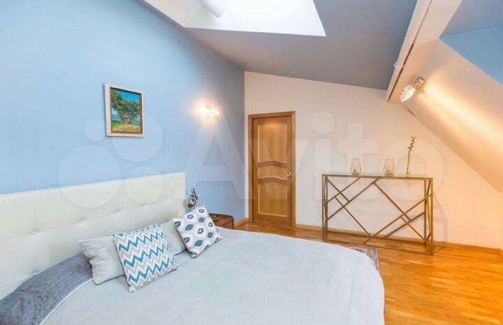 2-к. квартира, 80 м², 6/6 эт.