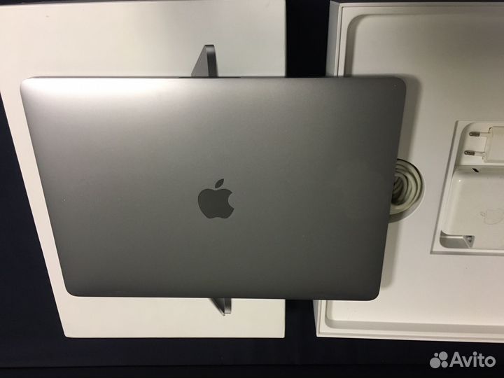Macbook pro 13 2017 space gray