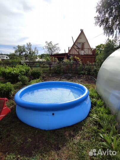 Надувной бассейн