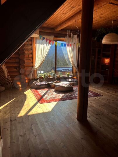 Дом 230 м² на участке 10 сот.