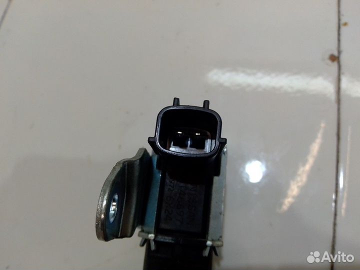 Клапан вакуумный (Nissan Note)