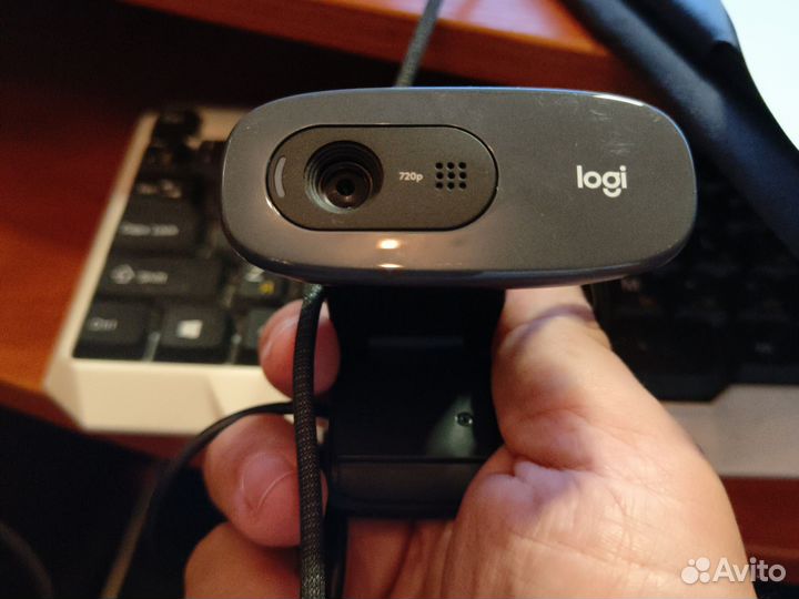 Веб камера Logitech c270