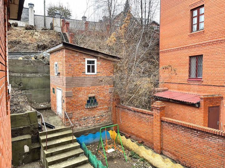 Коттедж 209 м² на участке 8,5 сот.