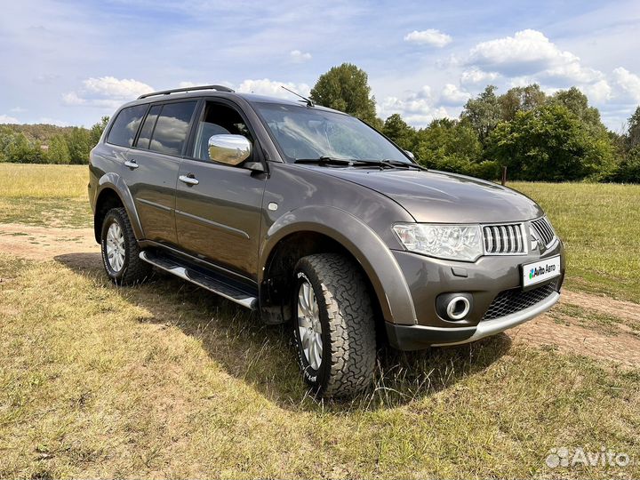 Mitsubishi Pajero Sport 2.5 AT, 2011, 299 000 км