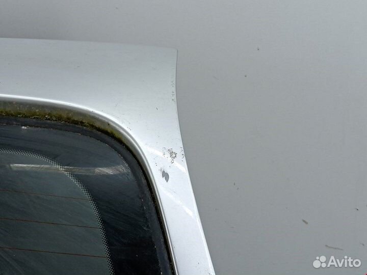 Крышка багажника Mercedes-Benz E-Class