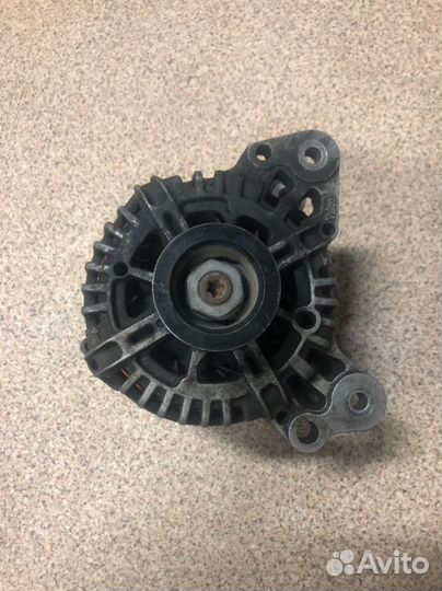 Генератор VAG 110 А (03C903023B) Valeo Б/У