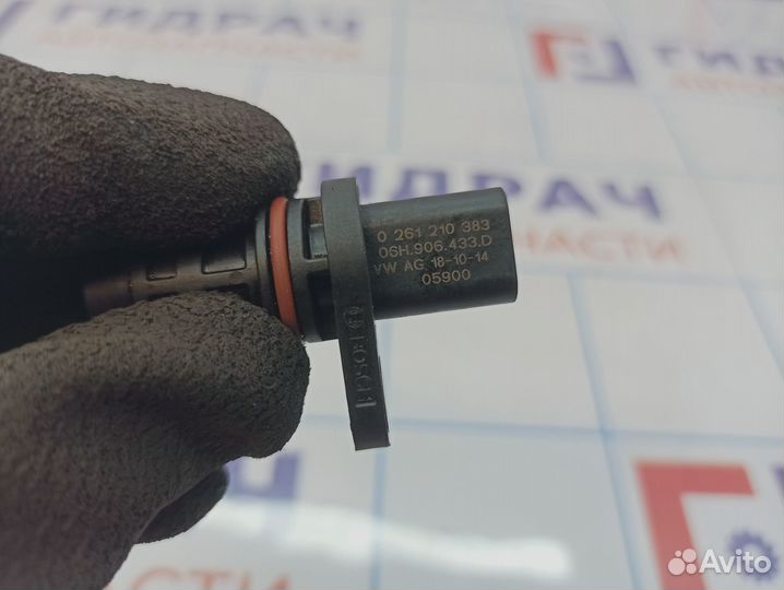 Датчик положения коленвала Volkswagen Tiguan (Mk2)