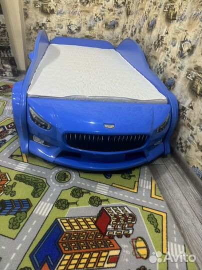 Детская кровать машинка с матрасом