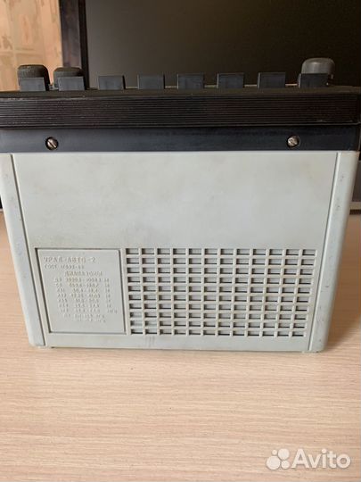 Радиоприёмник автомобильный 