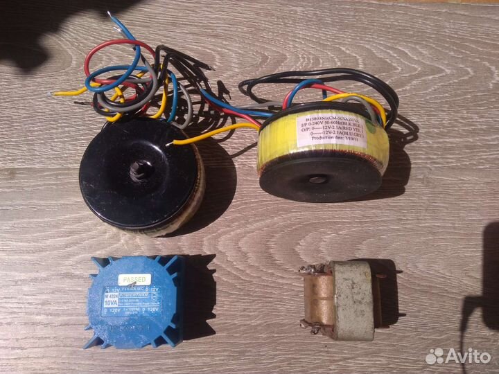 Тороидальные трансформаторы 2*12В 2*2.1А и 2*0,42А