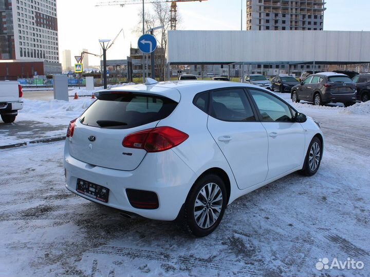 Kia Ceed 1.6 AT, 2017, 67 000 км