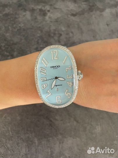 Часы женские с бриллиантами