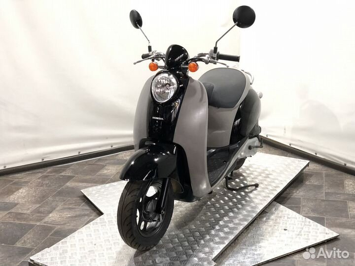 Скутер Honda Crea Scoopy