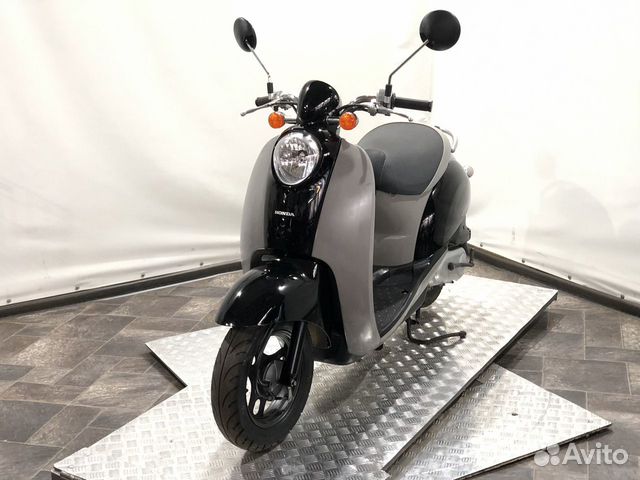 Скутер Honda Crea Scoopy
