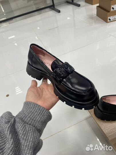 Женская обувь