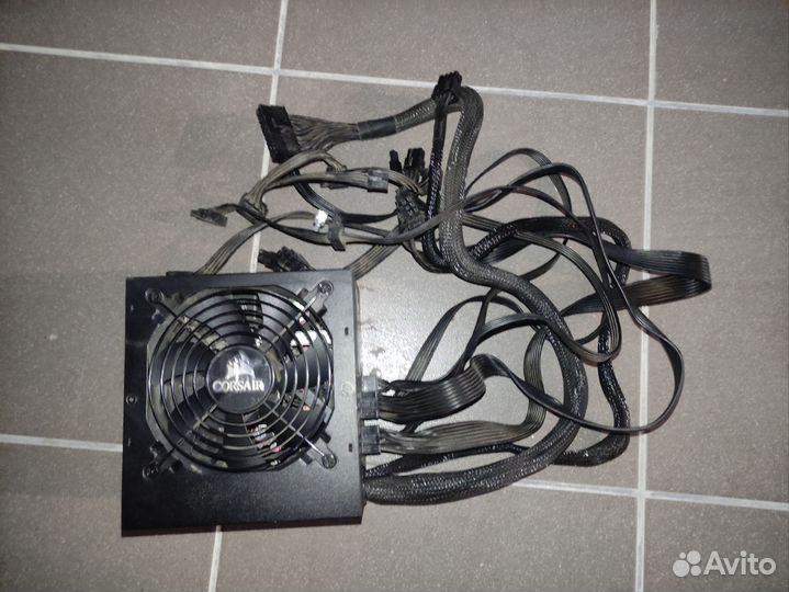 Блок питания corsair CX650M модульный