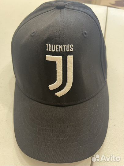 Бейсболка ювентус, черная, новая