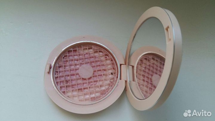 Футляр от dior forever couture luminizer 02