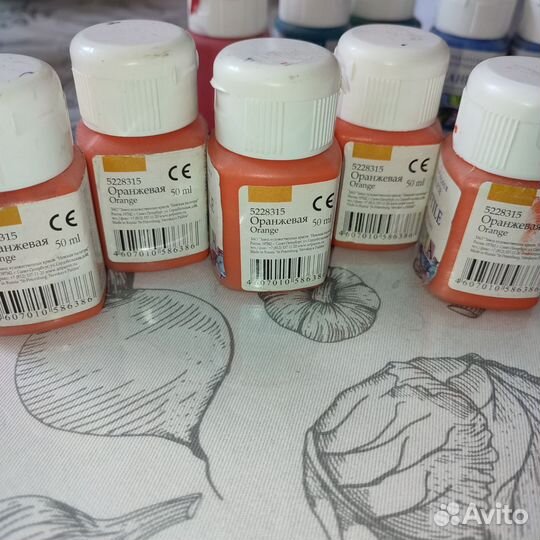 Акриловая краска по ткани